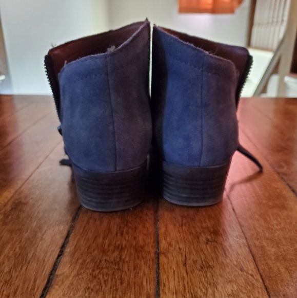 Lucky Brand suede ankle booties - Picture 2 of 7